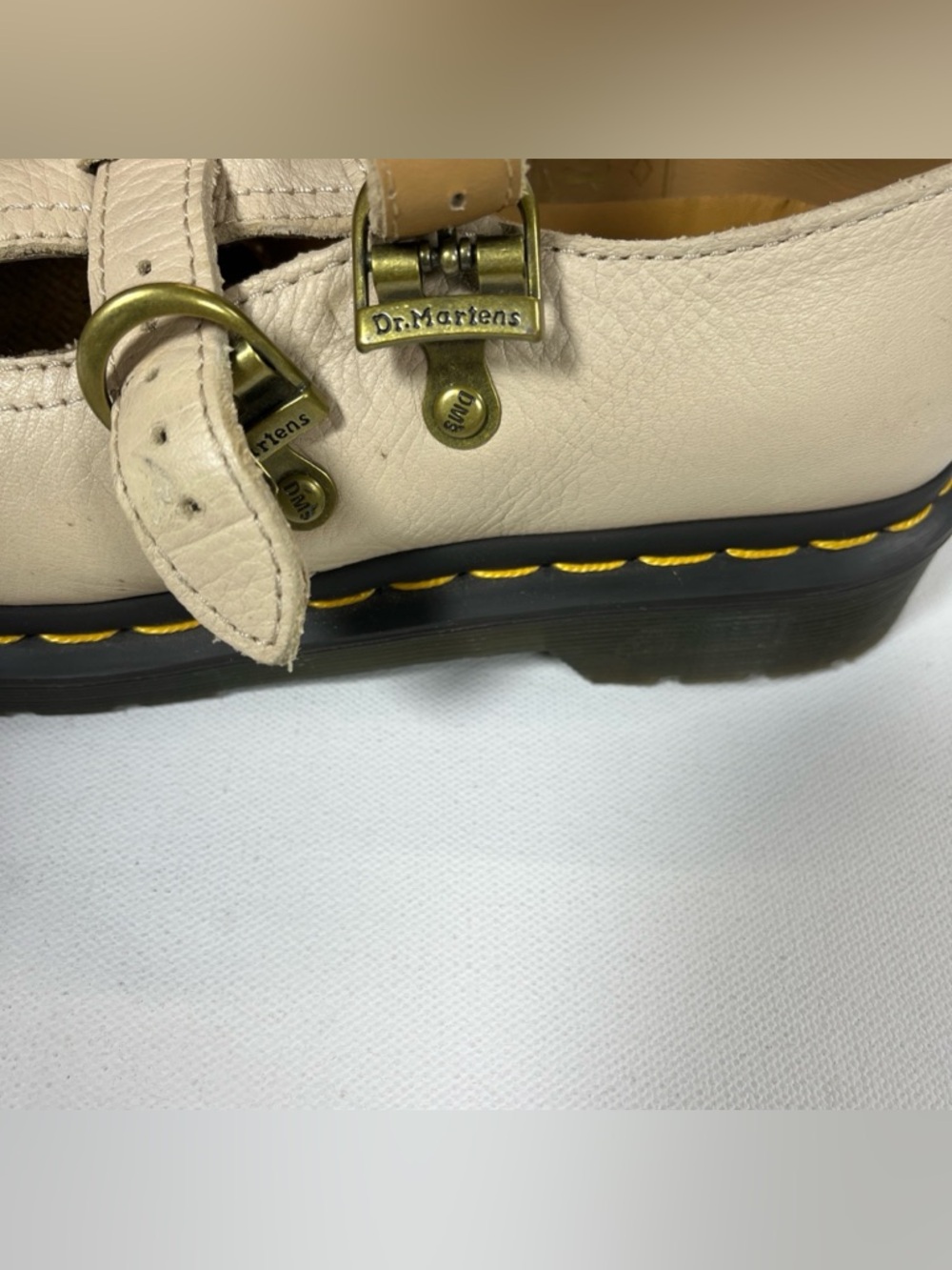 SOLD Dr. Martens Mary Jane 8065 Shoes Leather Buckle Flats Perforated Beige Wome - Picture 9 of 16